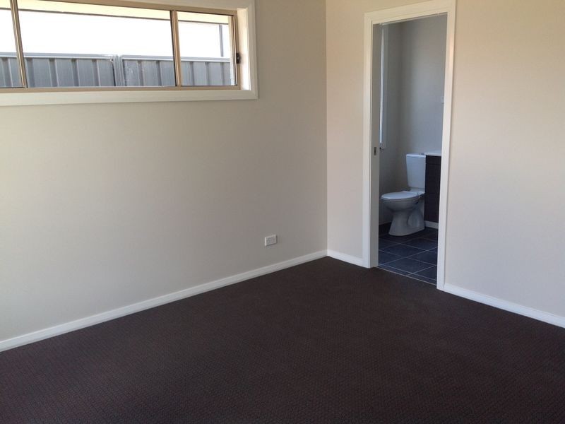 9 Edward Windeyer Way, Raymond Terrace NSW 2324