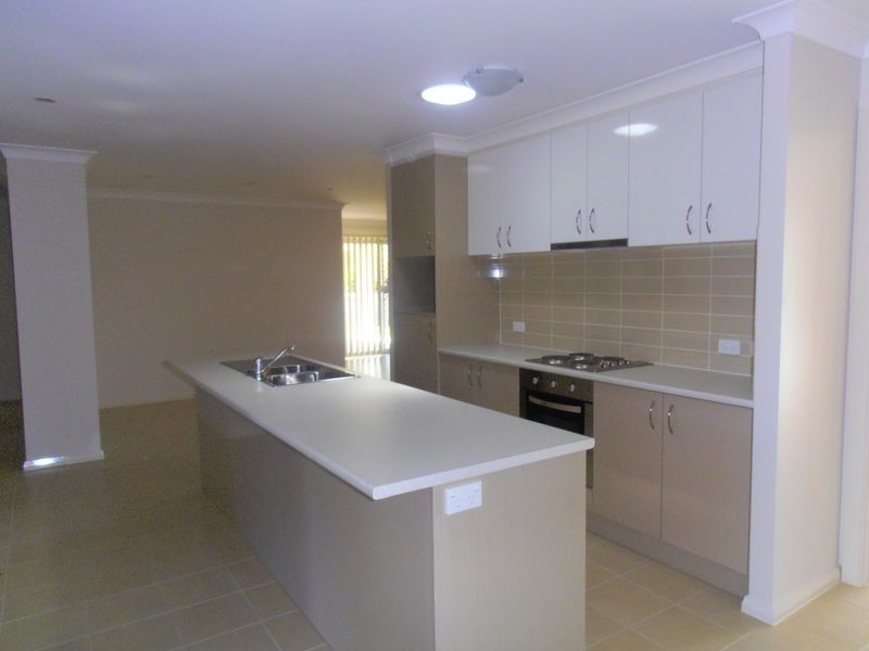 95 Sunningdale Circuit, Medowie NSW 2318