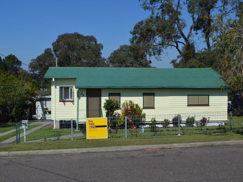 32 Alma Street, Raymond Terrace NSW 2324