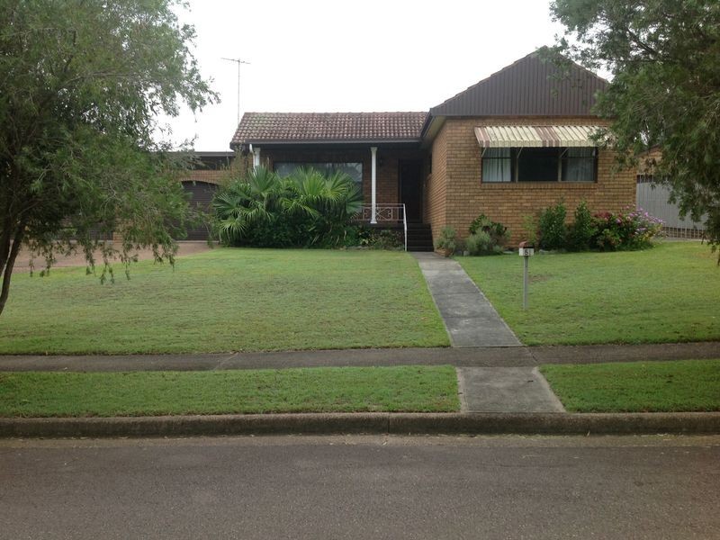 51 Gwen Parade, Raymond Terrace NSW 2324