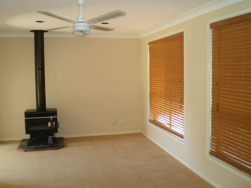 8 Watson Place, Raymond Terrace NSW 2324