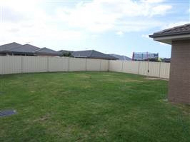 37 Martens Avenue, Raymond Terrace NSW 2324