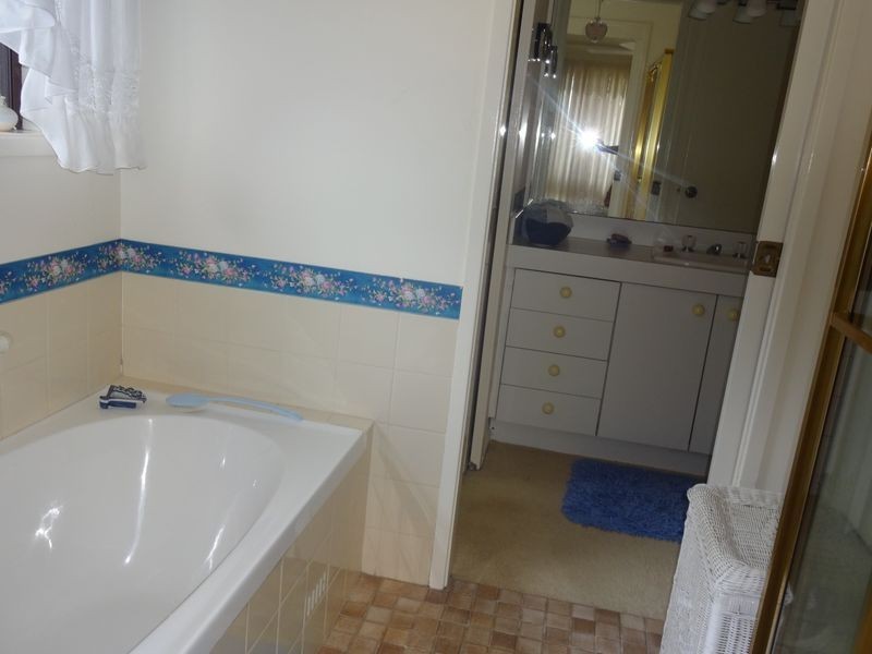 11 Bilmark Drive, Raymond Terrace NSW 2324