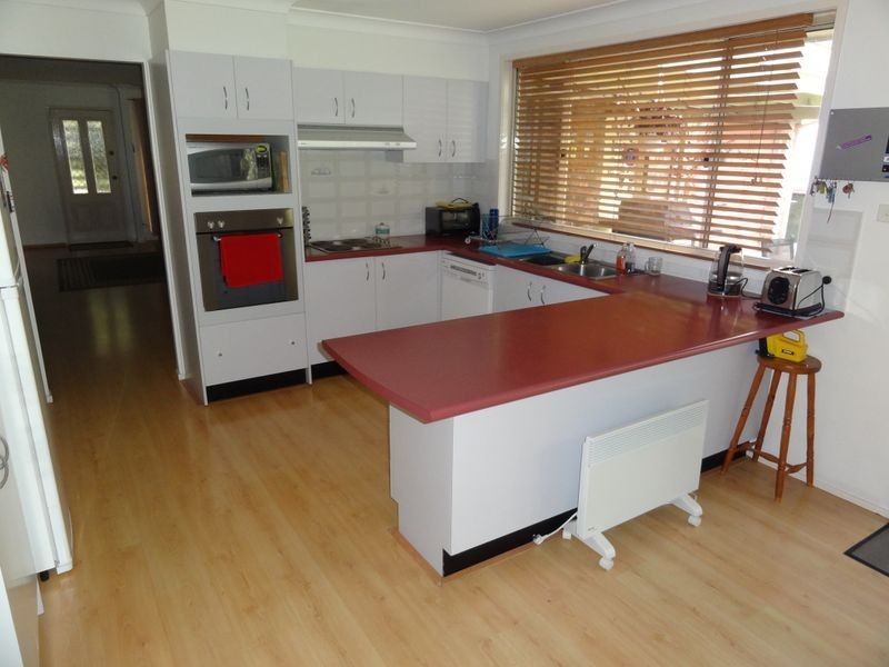27 Hollydeen Avenue, Raymond Terrace NSW 2324