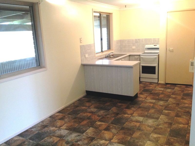 17 Oxley Close, Raymond Terrace NSW 2324