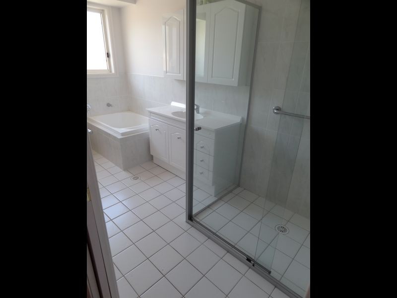 3 Hollydeen Avenue, Raymond Terrace NSW 2324