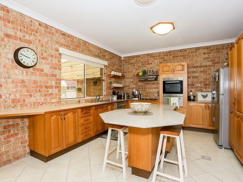 6 Kingston Parade, Raymond Terrace NSW 2324