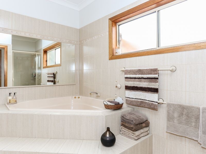 6 Kingston Parade, Raymond Terrace NSW 2324