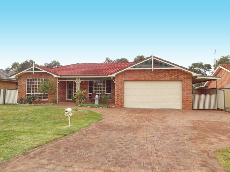 7 Hollydeen Avenue, Raymond Terrace NSW 2324