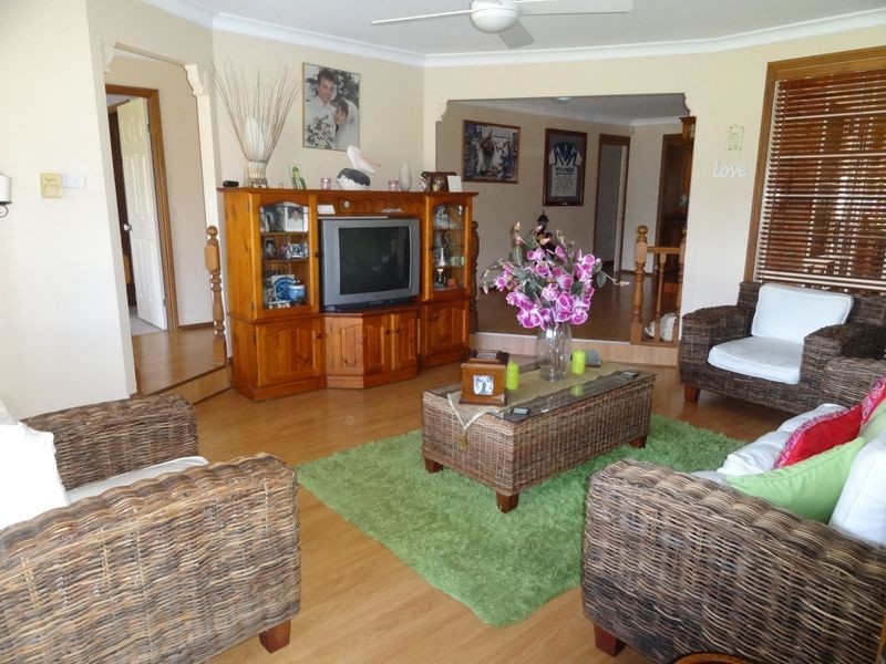 7 Hollydeen Avenue, Raymond Terrace NSW 2324