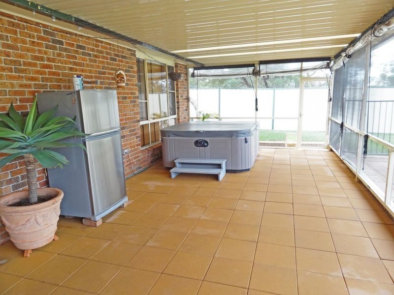 7 Hollydeen Avenue, Raymond Terrace NSW 2324