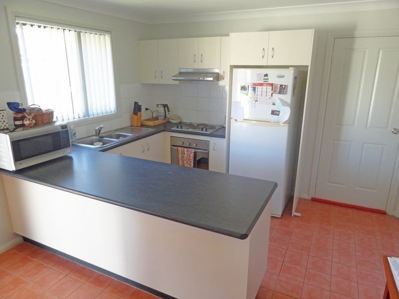 2/41 Gwen Parade, Raymond Terrace NSW 2324