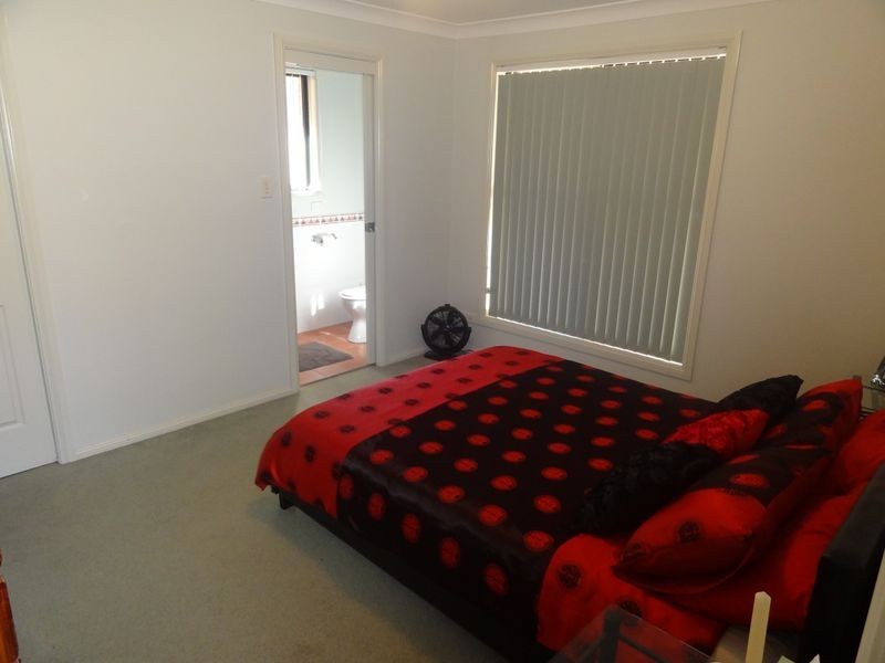 2/41 Gwen Parade, Raymond Terrace NSW 2324