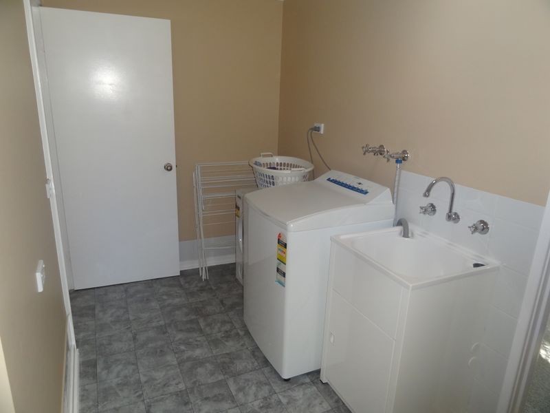 15 Chifley Drive, Raymond Terrace NSW 2324