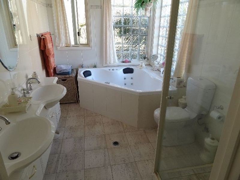 2 Edstein Place, Raymond Terrace NSW 2324