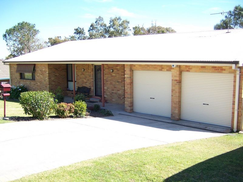 10 Walker Crescent, Raymond Terrace NSW 2324