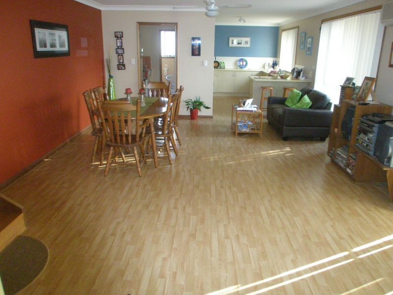 10 Walker Crescent, Raymond Terrace NSW 2324