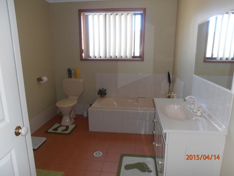 10 Walker Crescent, Raymond Terrace NSW 2324