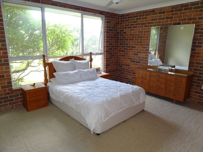 898 Swan Bay Road, Swan Bay NSW 2324