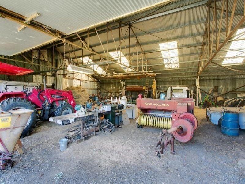 898 Swan Bay Road, Swan Bay NSW 2324