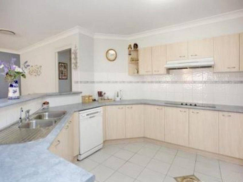4 Osprey Circuit, Medowie NSW 2318