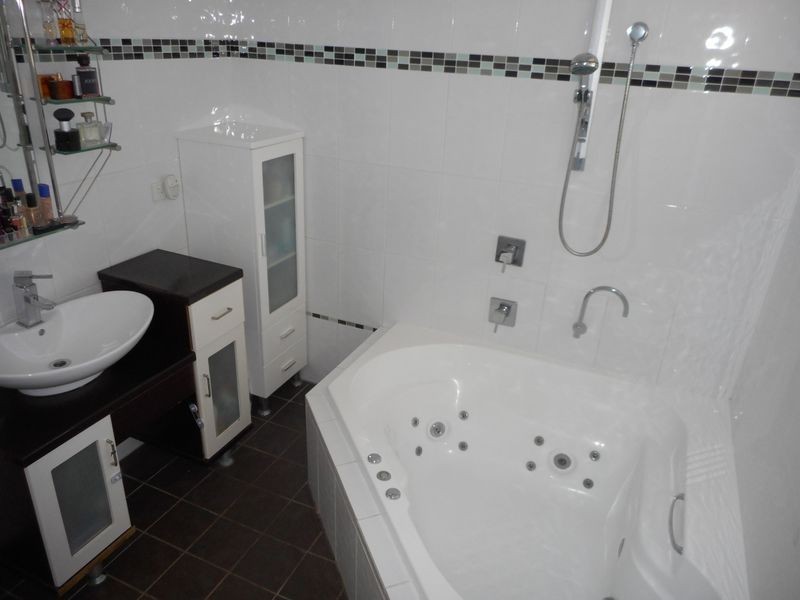 10 Garden Avenue, Raymond Terrace NSW 2324