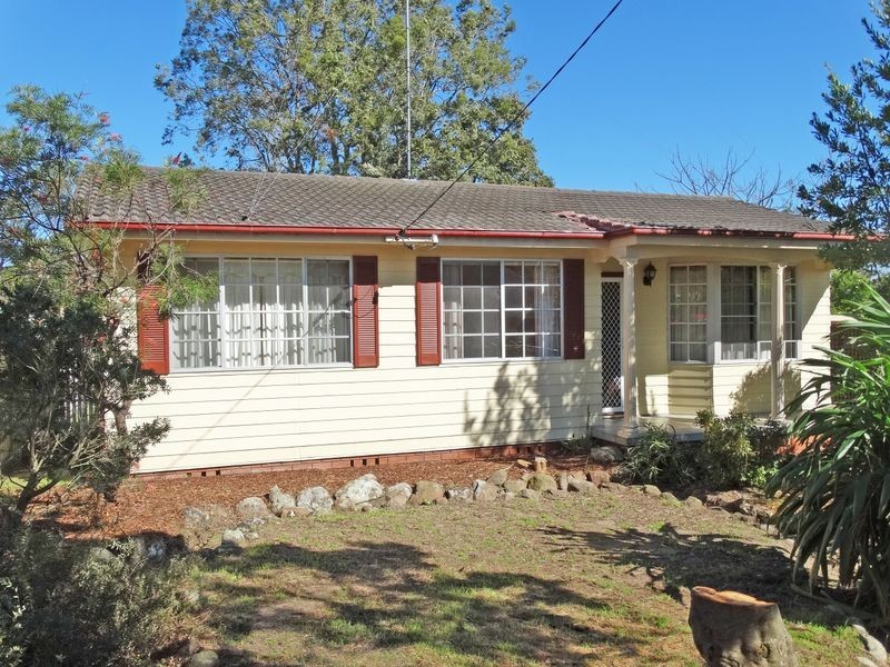 4 Alma Street, Raymond Terrace NSW 2324