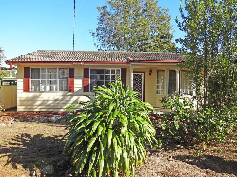 4 Alma Street, Raymond Terrace NSW 2324