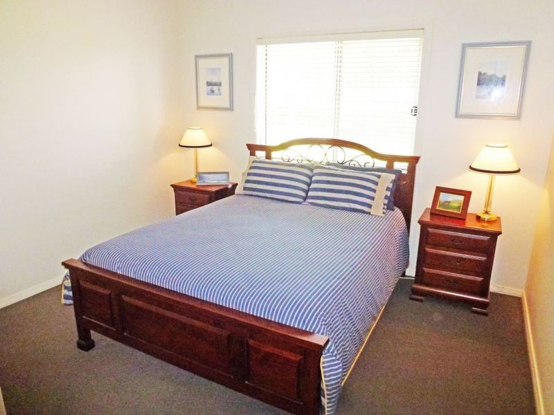 11 Regal Place, Seaham NSW 2324