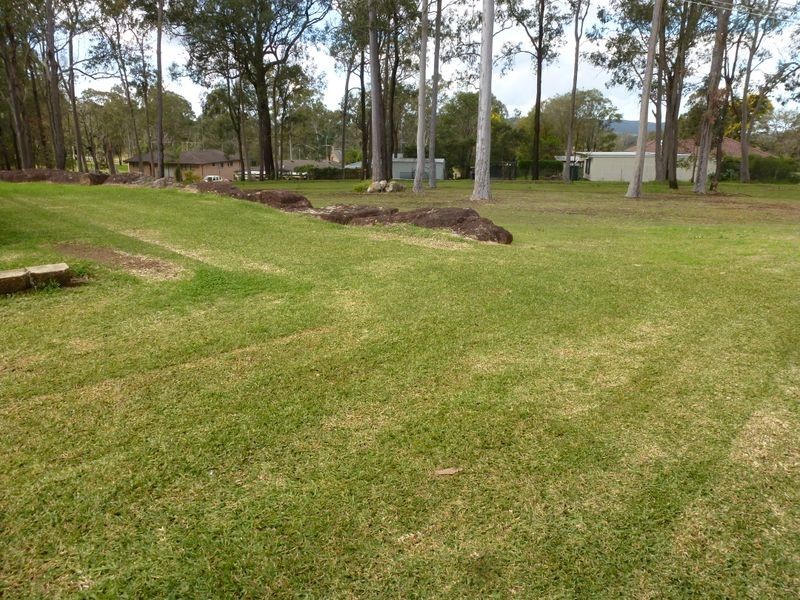 11 Regal Place, Seaham NSW 2324