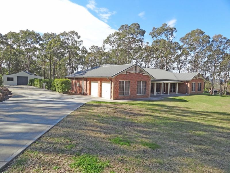 11 Regal Place, Seaham NSW 2324