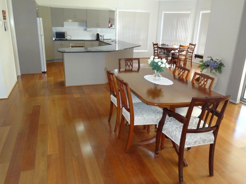 11 Regal Place, Seaham NSW 2324