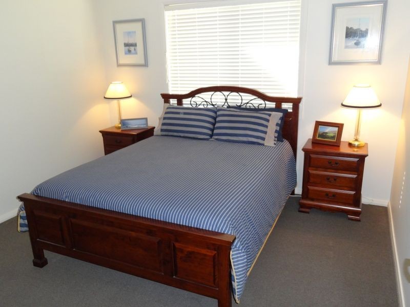 11 Regal Place, Seaham NSW 2324