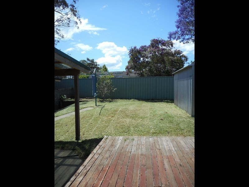 8 Burrowell Close, Raymond Terrace NSW 2324