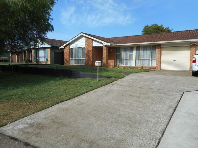 25 Cederwood Crescent, Raymond Terrace NSW 2324