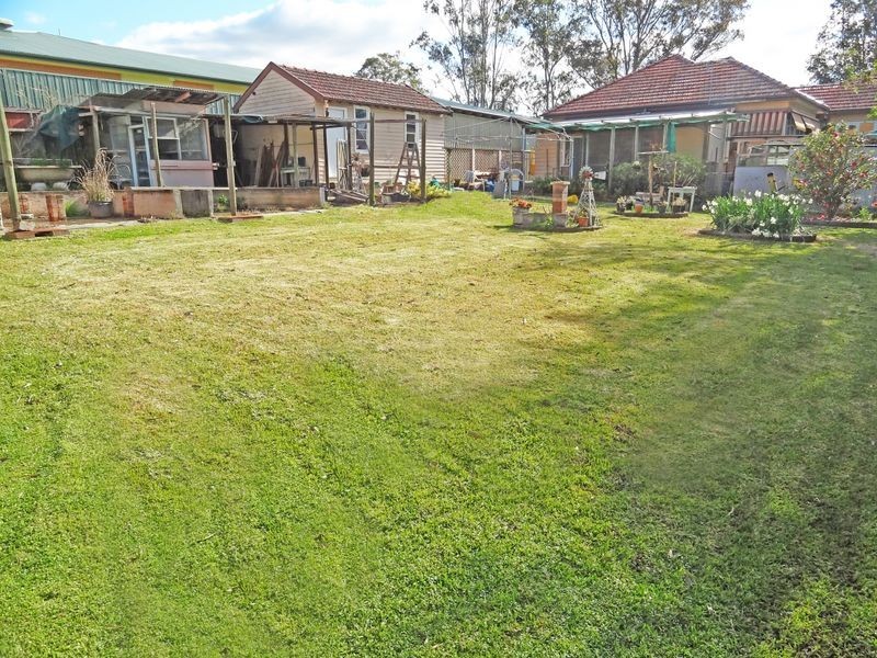 9 Sturgeon Street North, Raymond Terrace NSW 2324