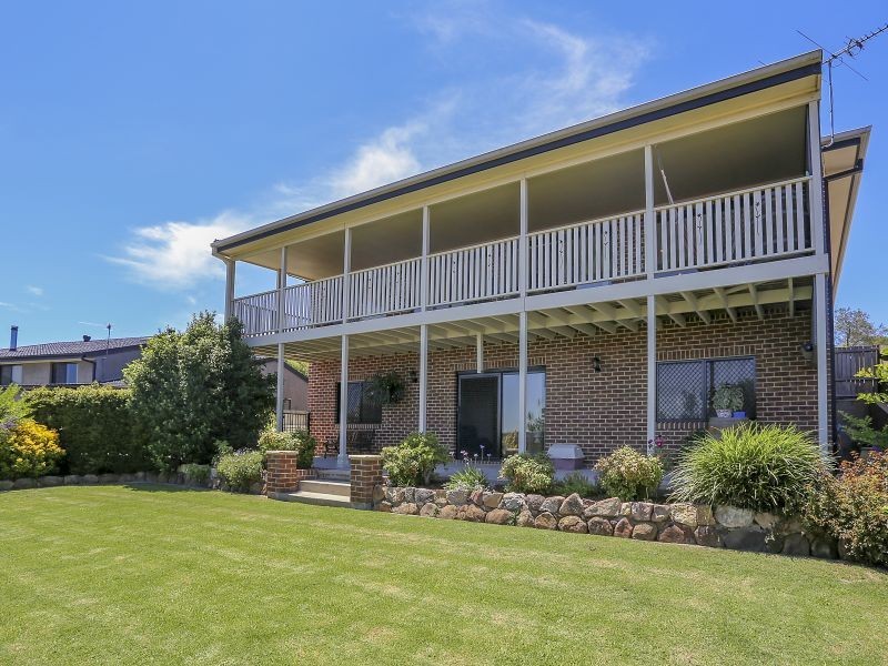 42 Beaton Avenue, Raymond Terrace NSW 2324