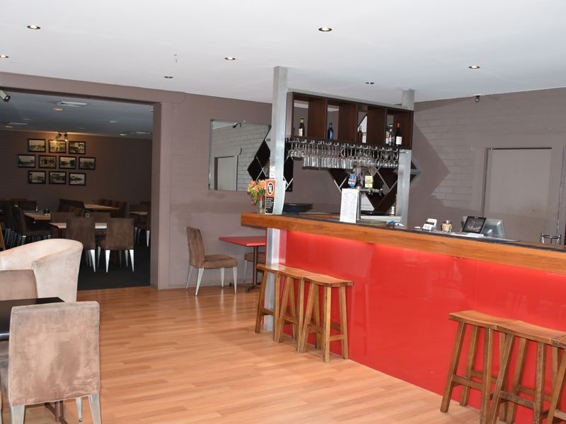 Shops 4 & The Terrace Centre, Raymond Terrace NSW 2324