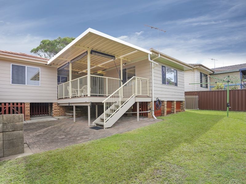 18 Acacia Avenue, Raymond Terrace NSW 2324