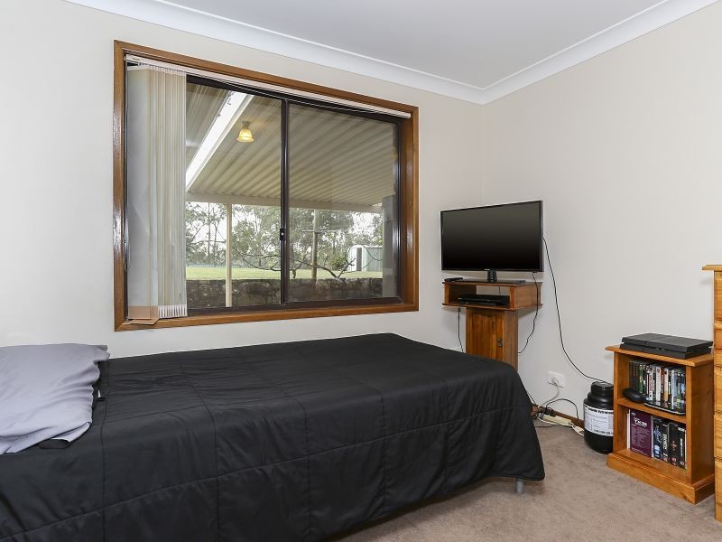 12 Cross Street, Seaham NSW 2324