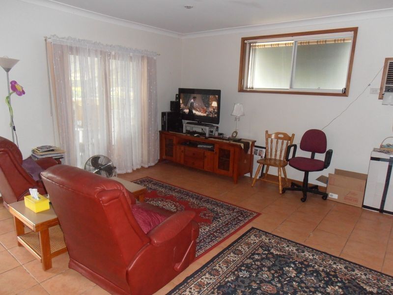 9 Meredith Crescent, Raymond Terrace NSW 2324
