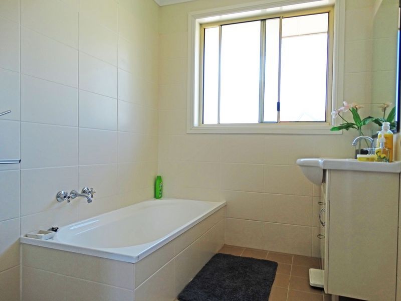 1/25 Oak Circuit, Raymond Terrace NSW 2324