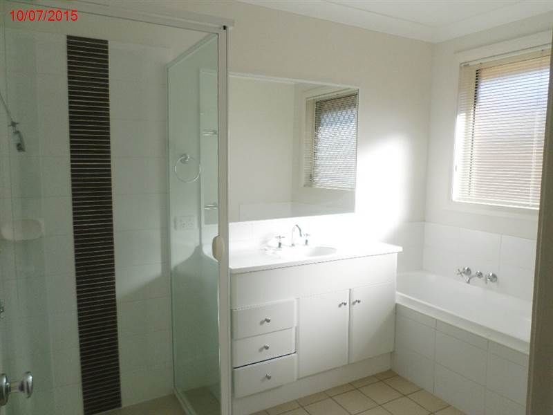 11 Collinson Street, Tenambit NSW 2323