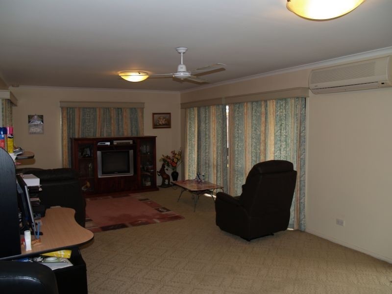 10 Handsworth St, Capalaba QLD 4157