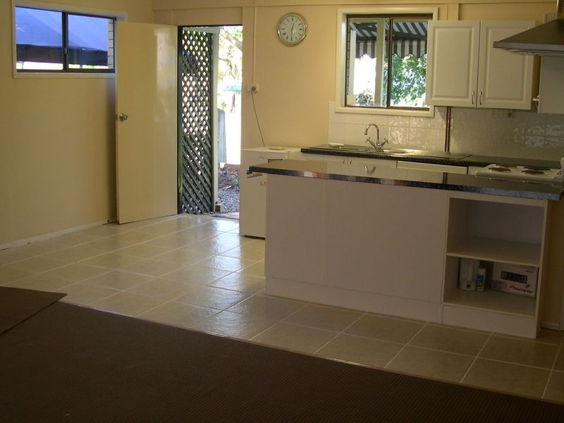 18 Cambridge Drive, Alexandra Hills QLD 4161