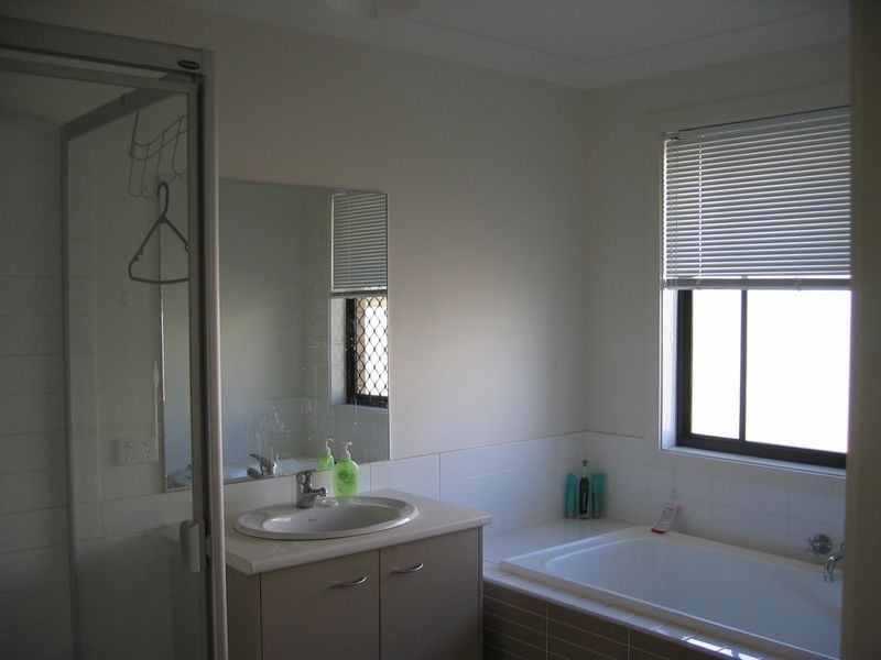 5 Duchess Place, Cleveland QLD 4163