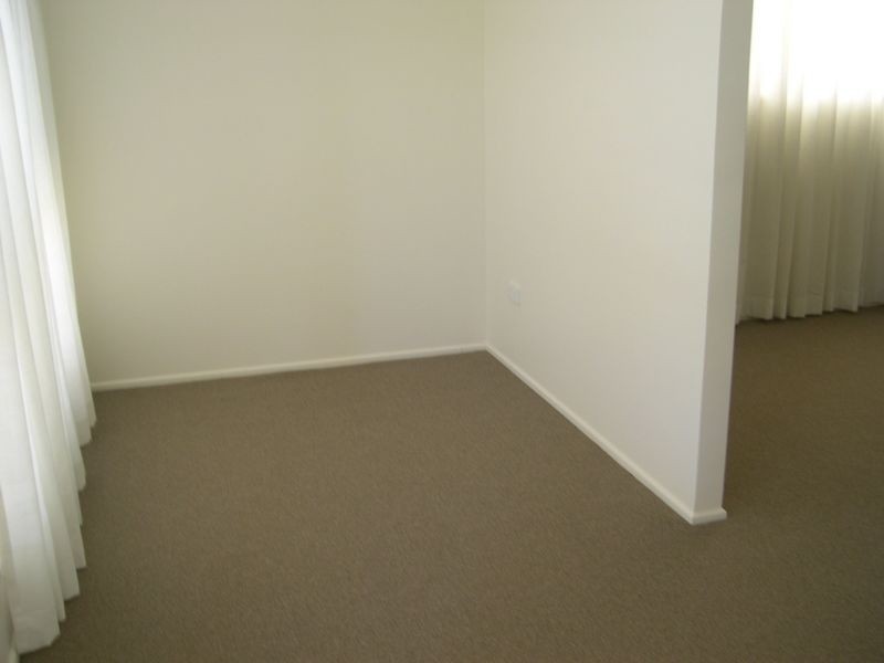 33 Cambridge Dr, Alexandra Hills QLD 4161