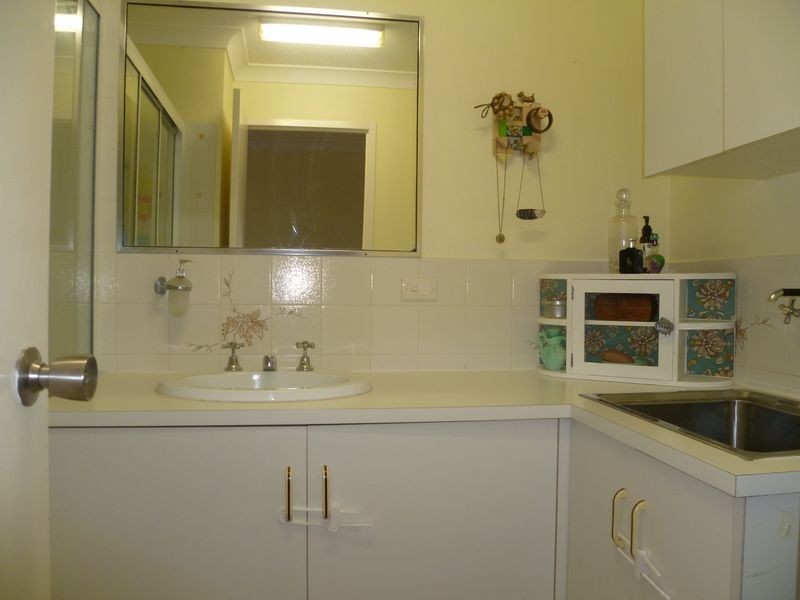 2/64-74 Ferry Rd, Thorneside QLD 4158