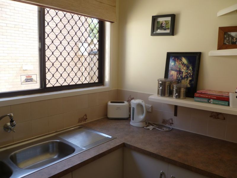 2/64-74 Ferry Rd, Thorneside QLD 4158