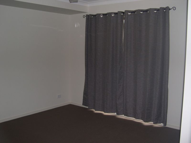 2/104 Finucane Rd, Alexandra Hills QLD 4161
